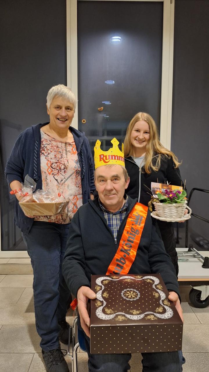 Drei Personen auf einem Bild